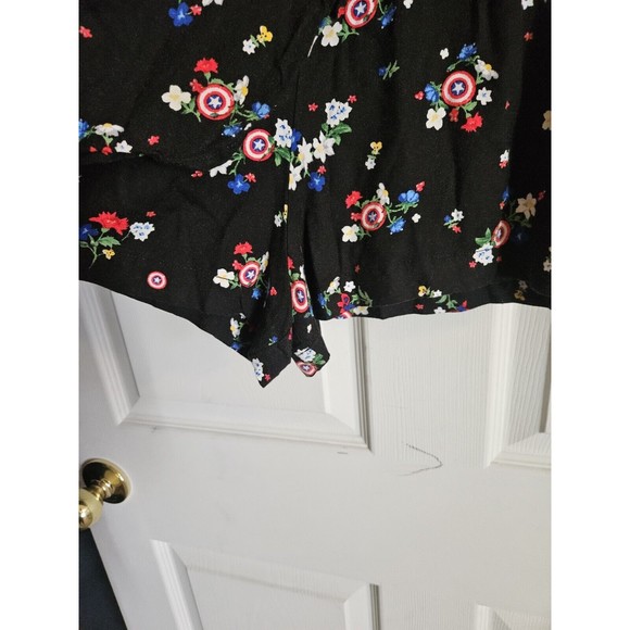 Marvel Her Universe Captain America Black Romper Women's Size M One-Piece Medium - Picture 2 of 5